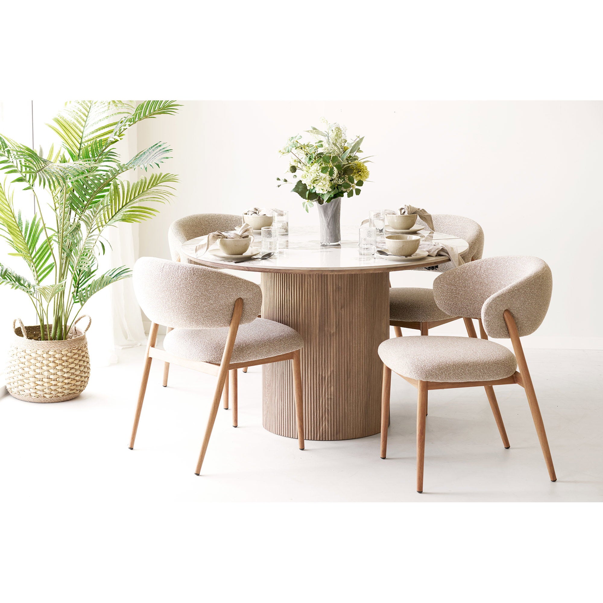 Cavi Dining Chair — Sand / Natural