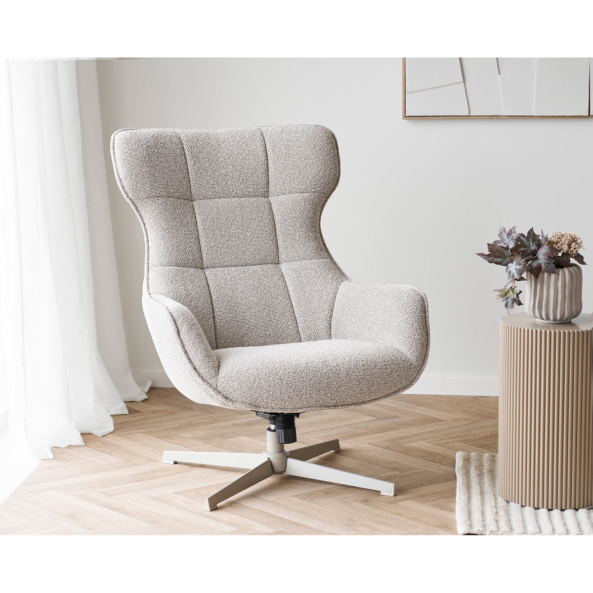 Turin Lounge Chair with swivel function — Natural