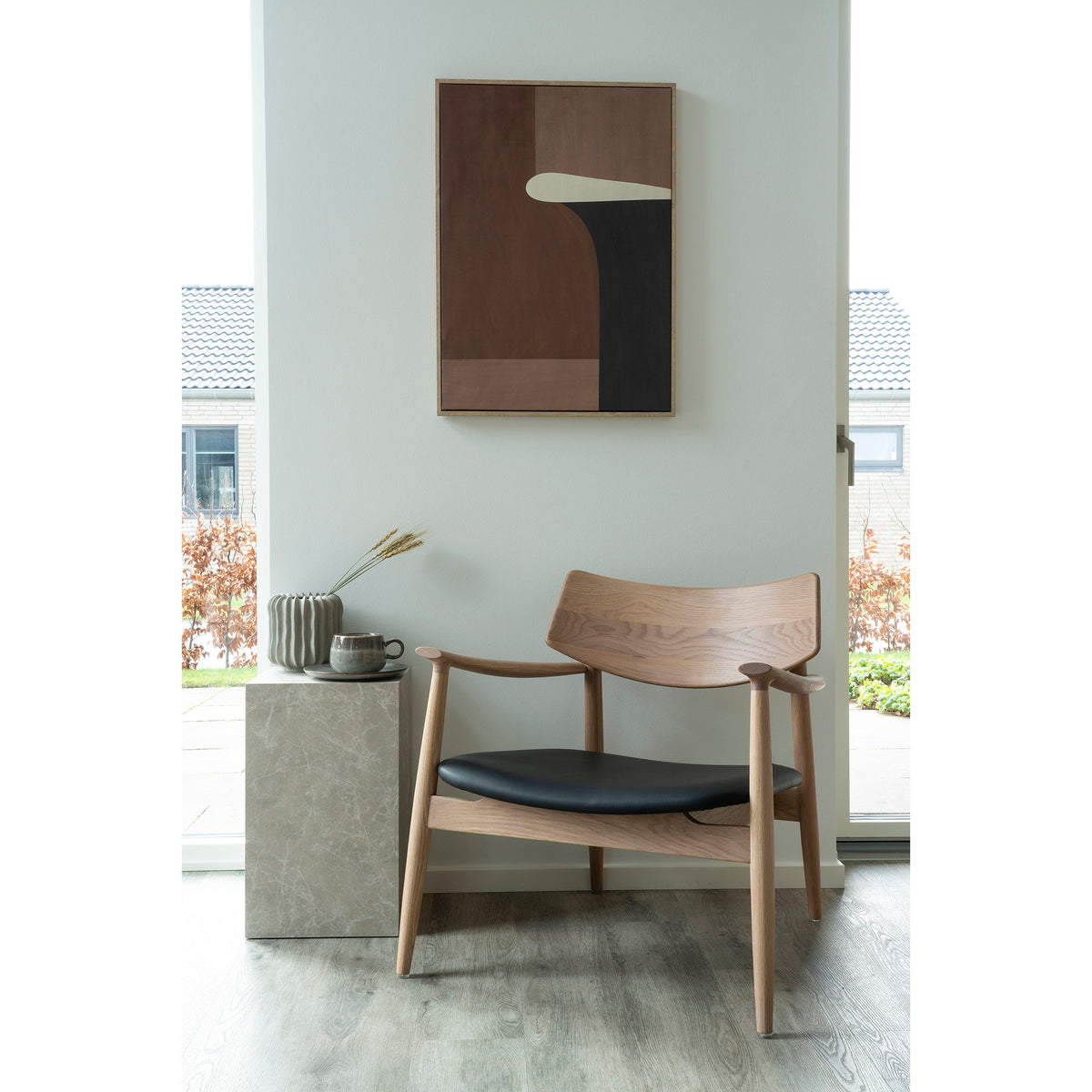 Olvera Lounge Chair — Natural / Black