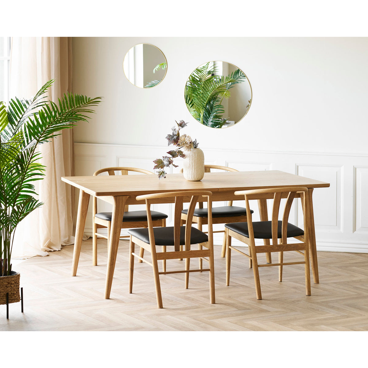 Artenara Dining Chair — Natural / Black