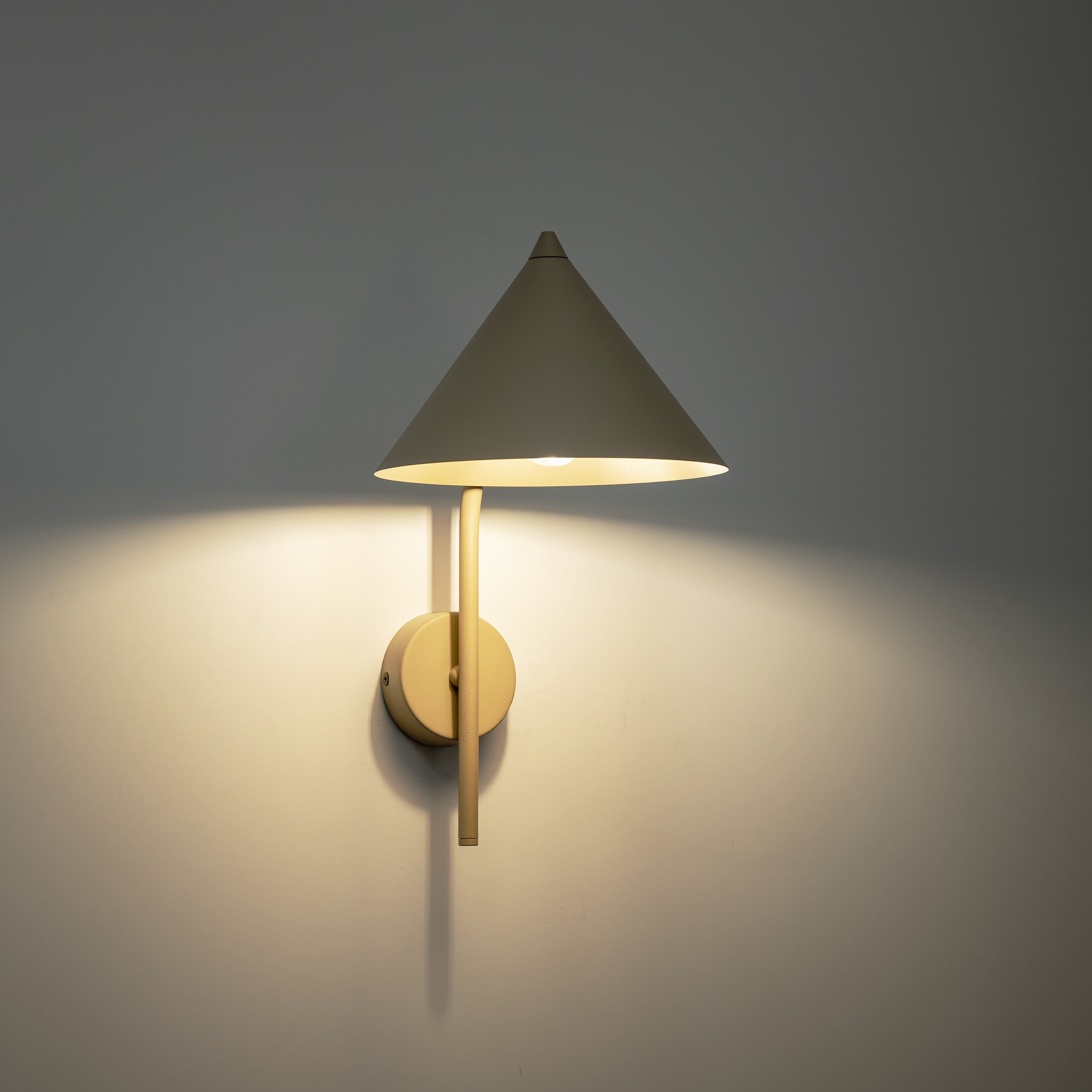 CONO Wall Sconce – Modern 1xE27