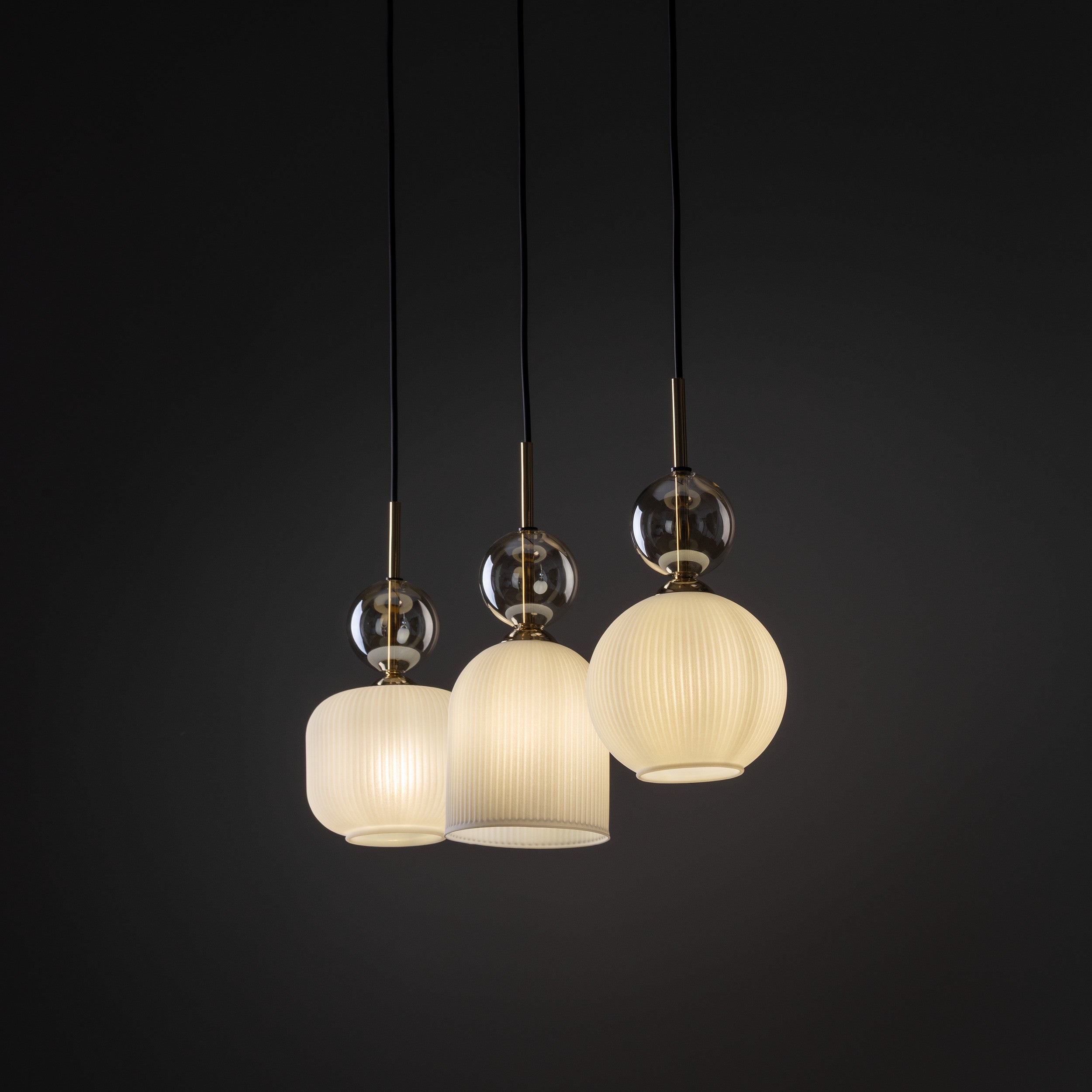 SOPHIA Black Gold Pendant Chandelier – Modern Glamour 3xE14