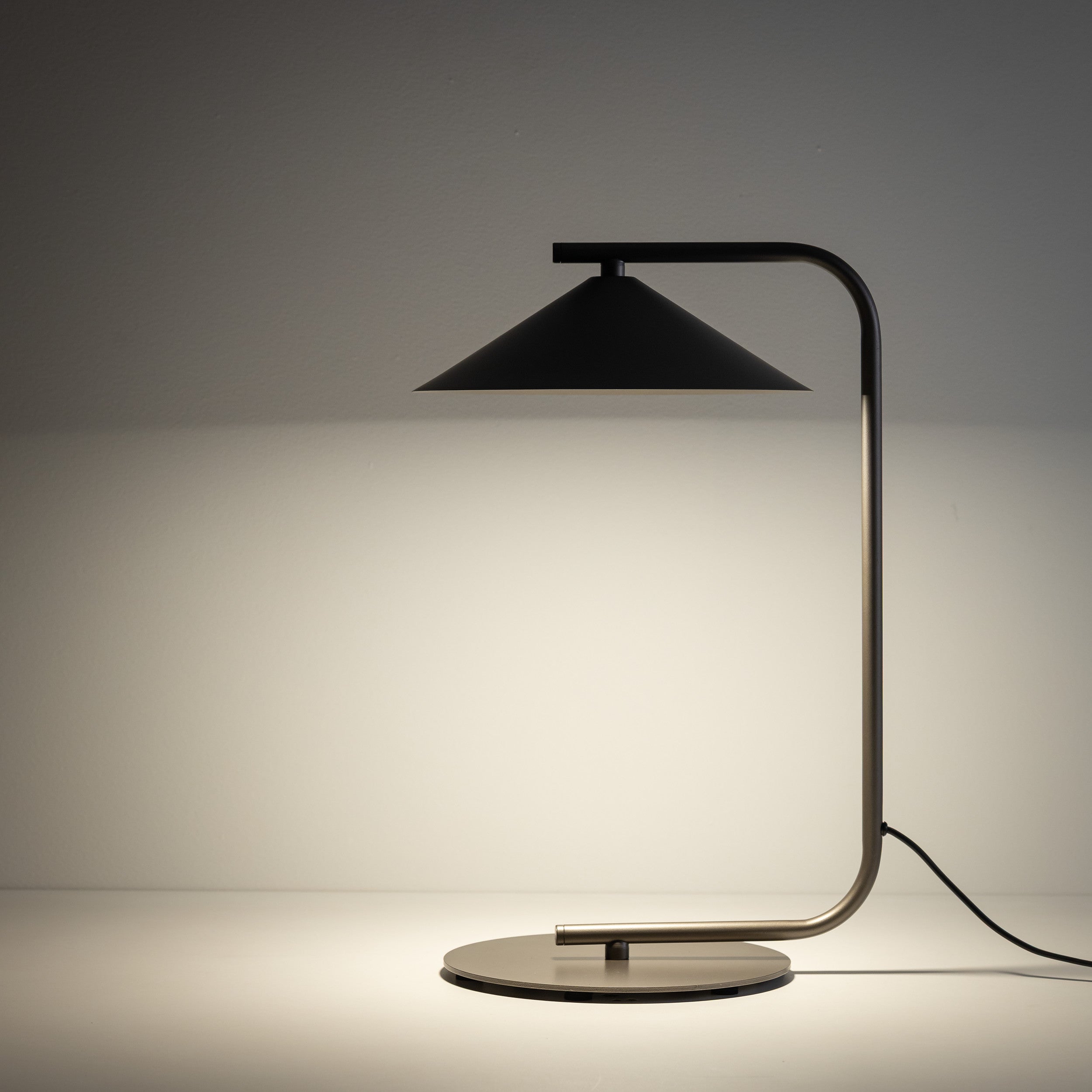 LUME Night Light Table Lamp – Modern GX53