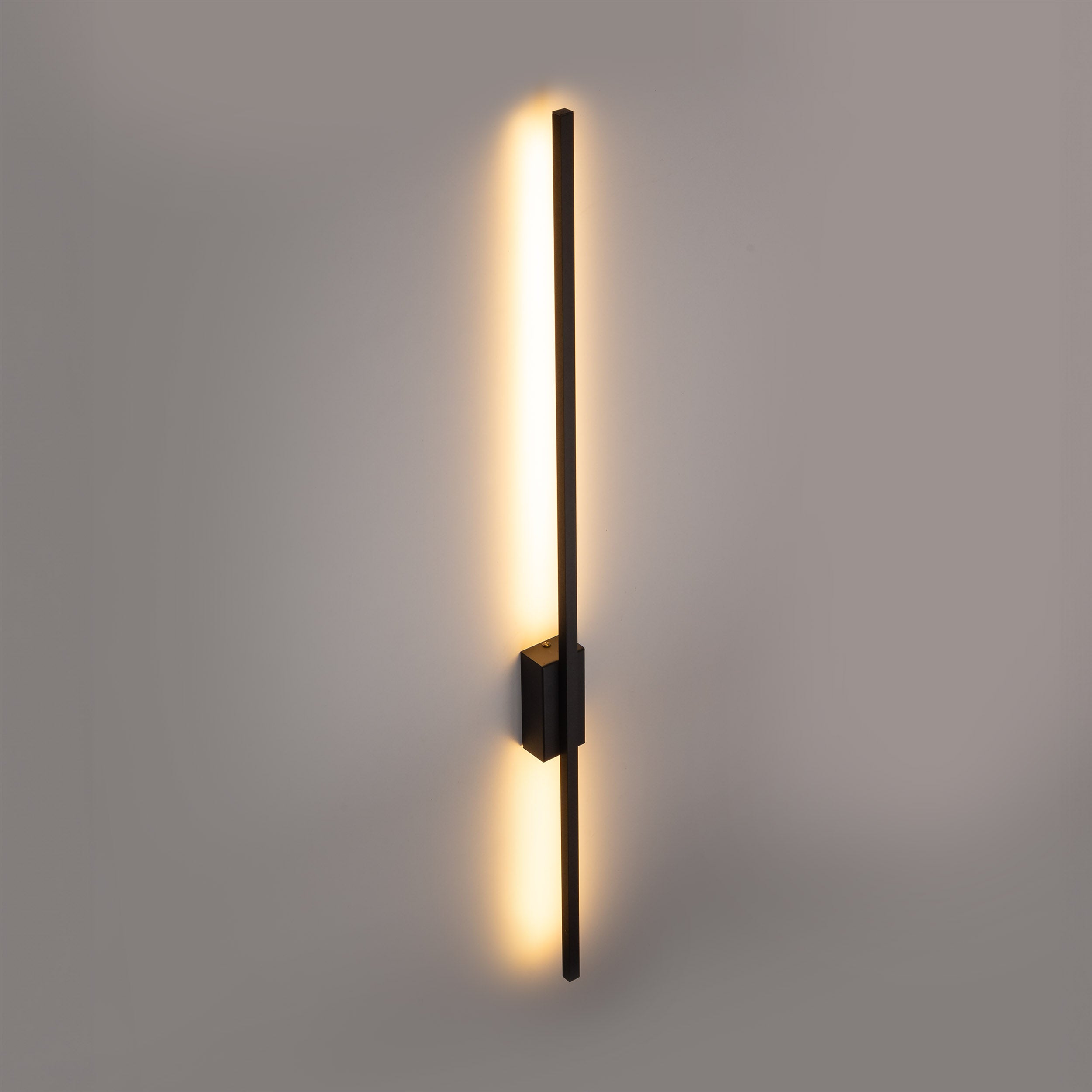 FLASH Wall Sconce L – Modern LED