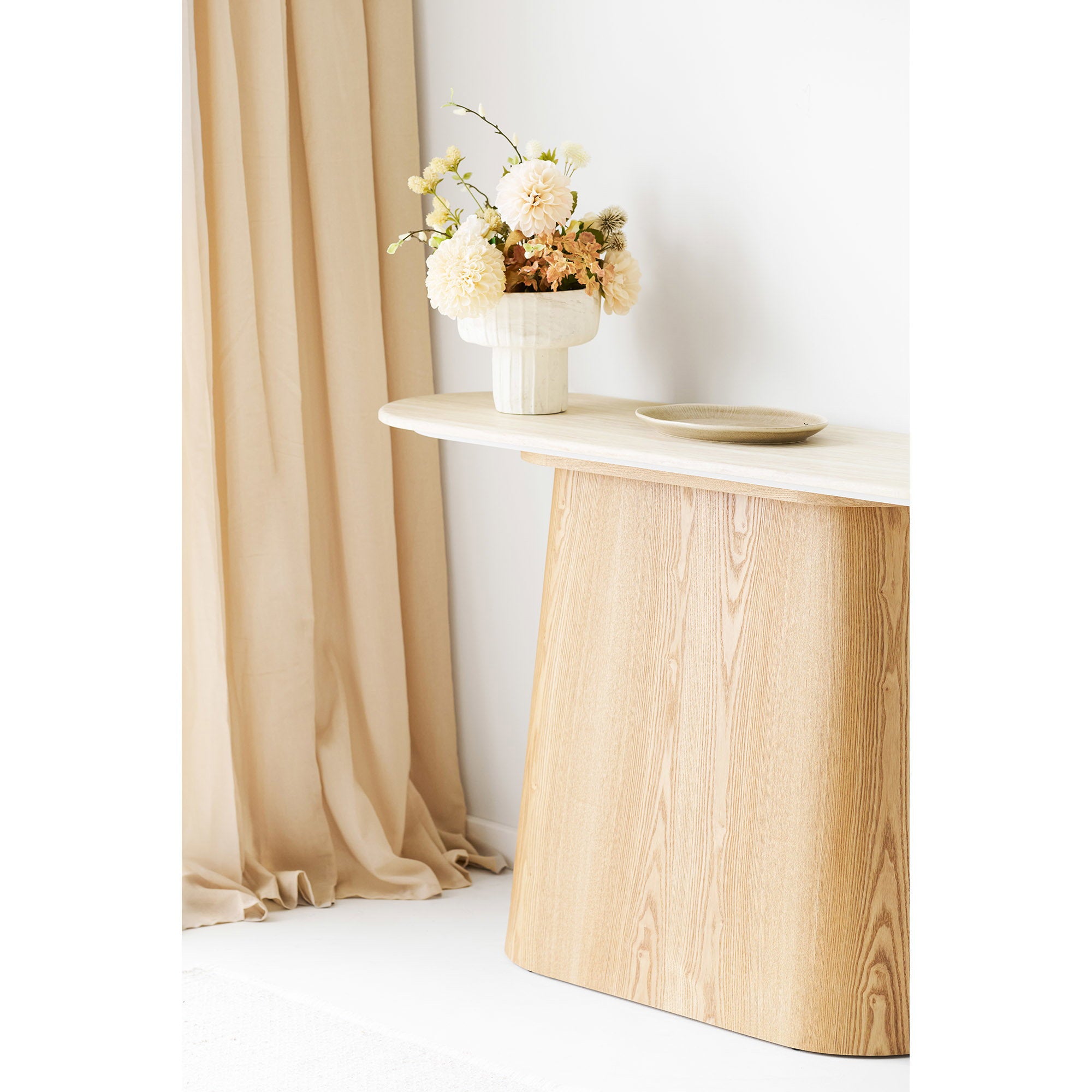 Larvik Console Table — Nature / Off-white