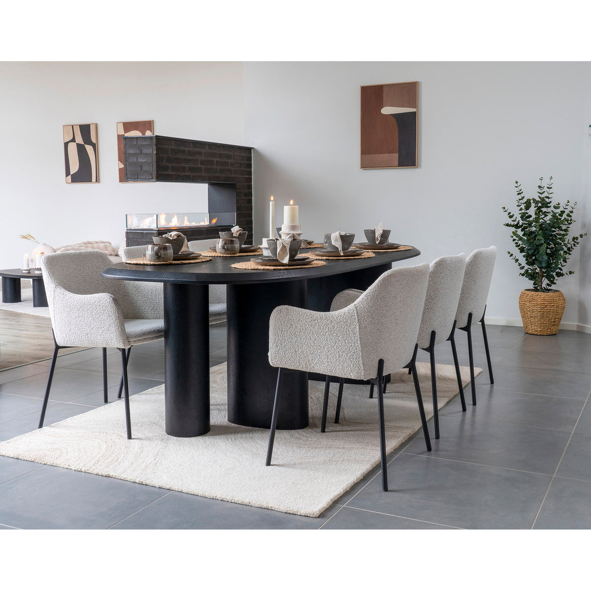 Surat Rug — Light Brown / Ivory
