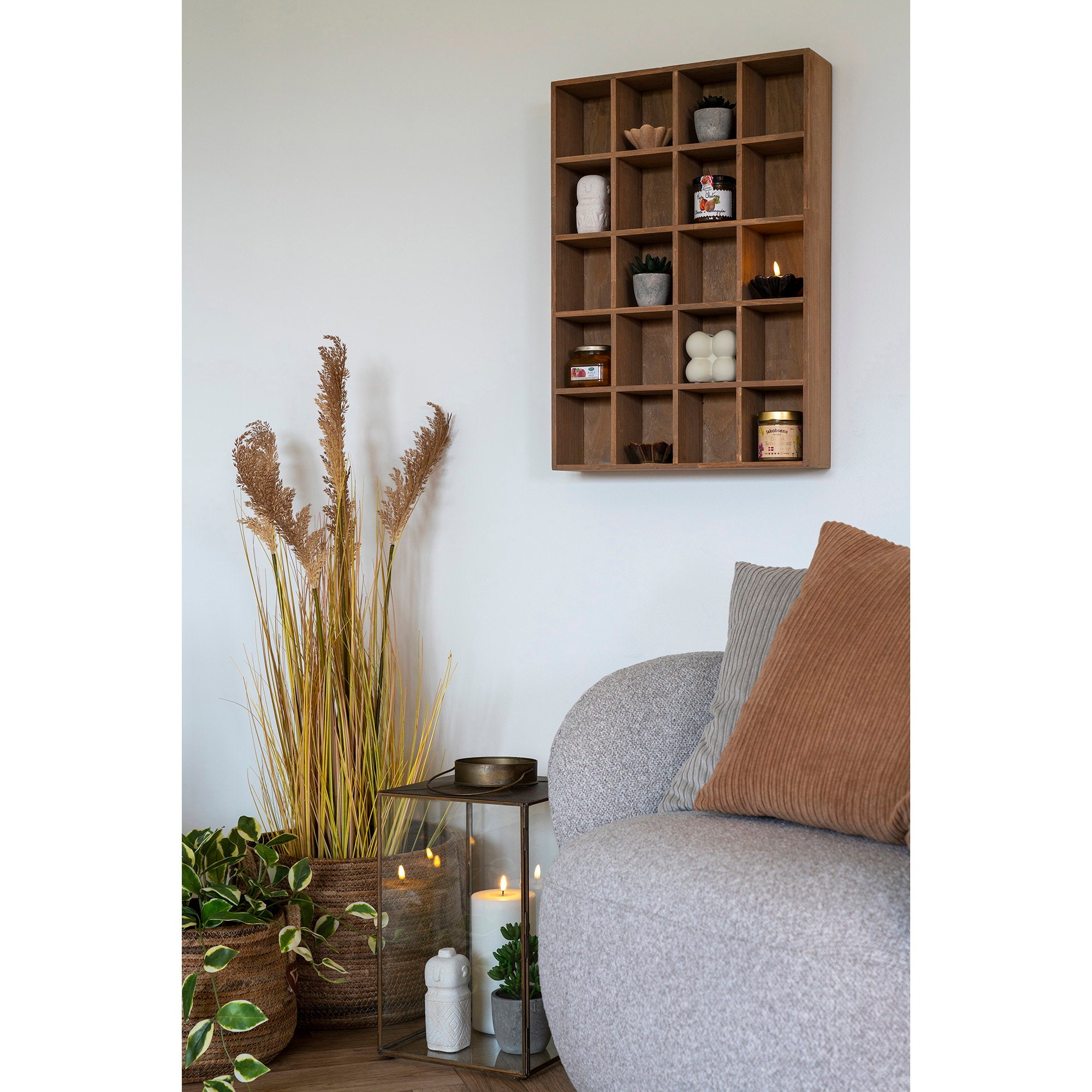 Moss Wall Shelf — Natural
