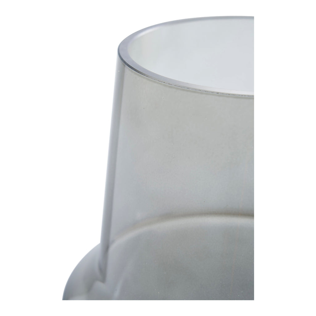 Vase — Grey