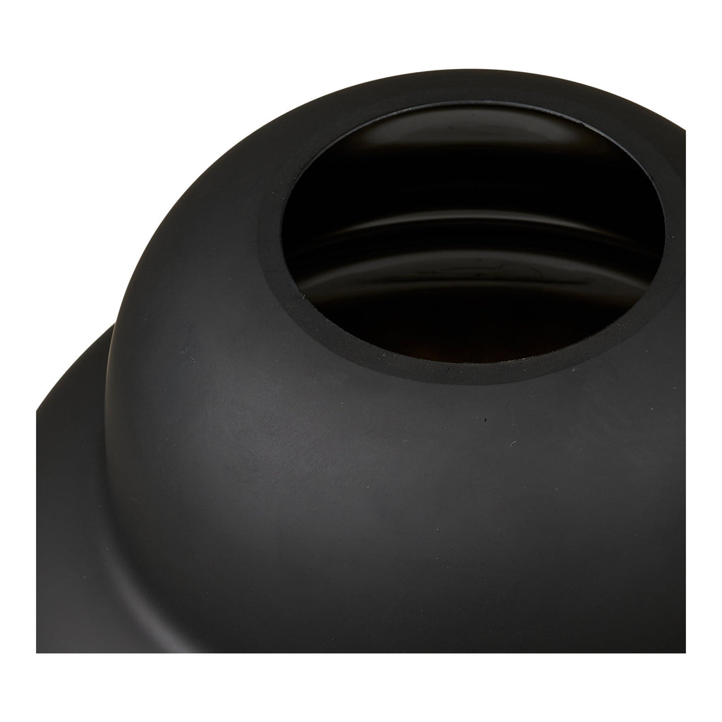 Vase — Black