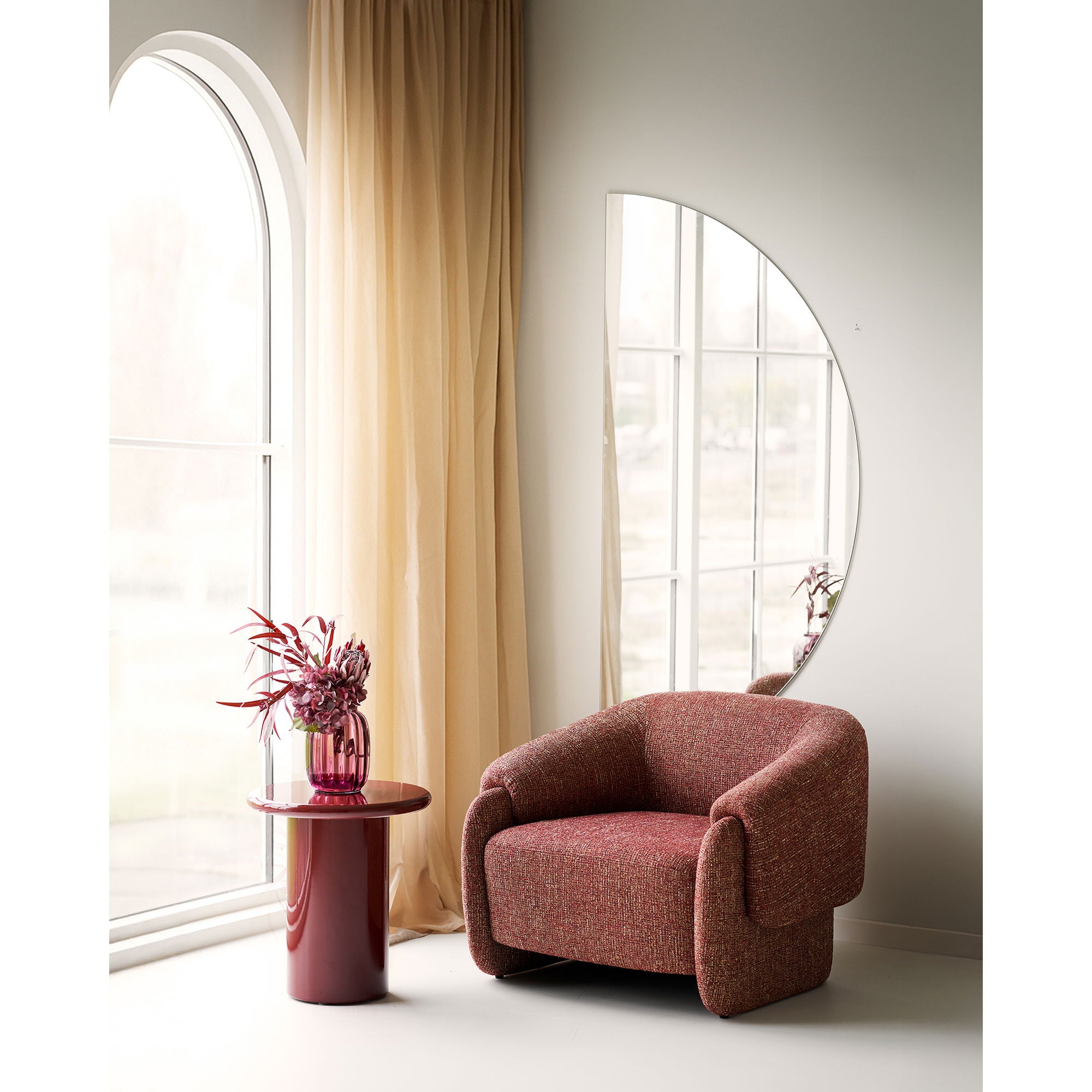 Vase - Vase, mouth blown glass, smoked red ø17x21 cm