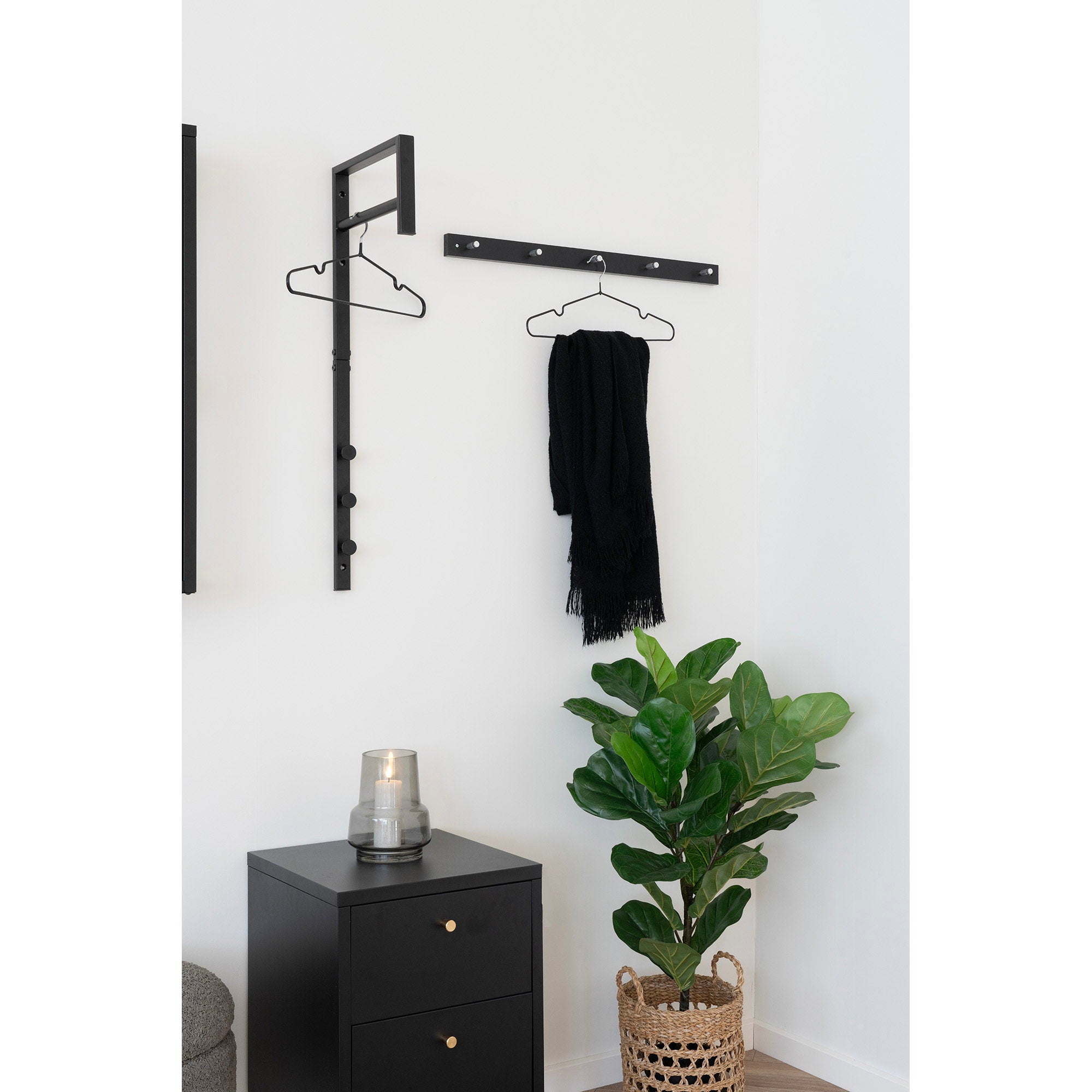 Trento Clothes Rack — Black