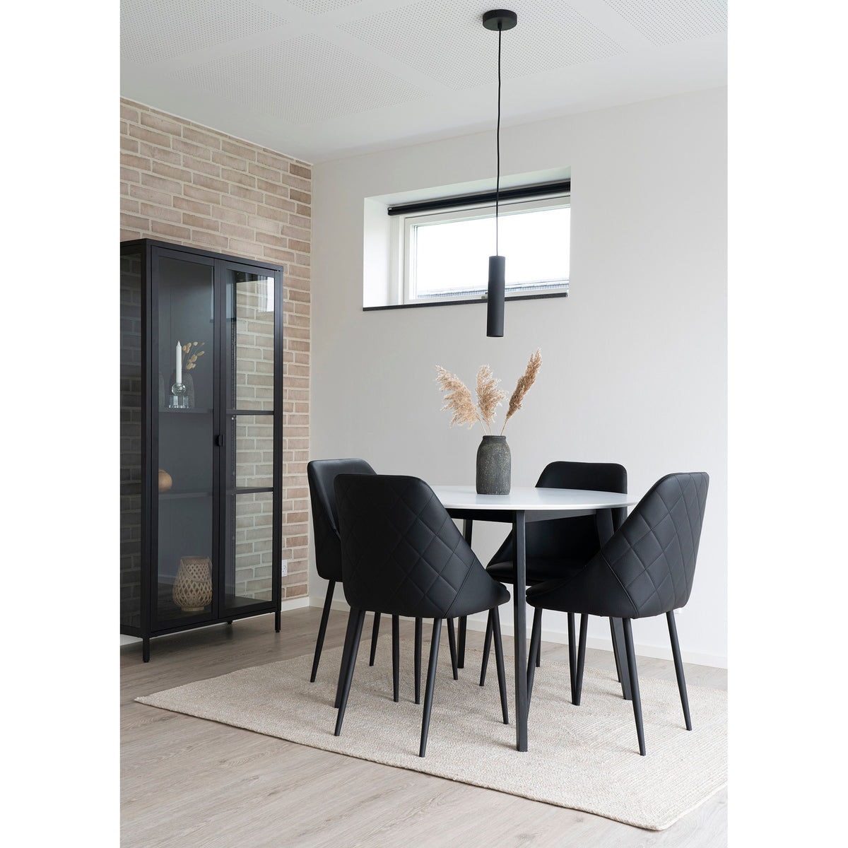 Paris Pendant — Black