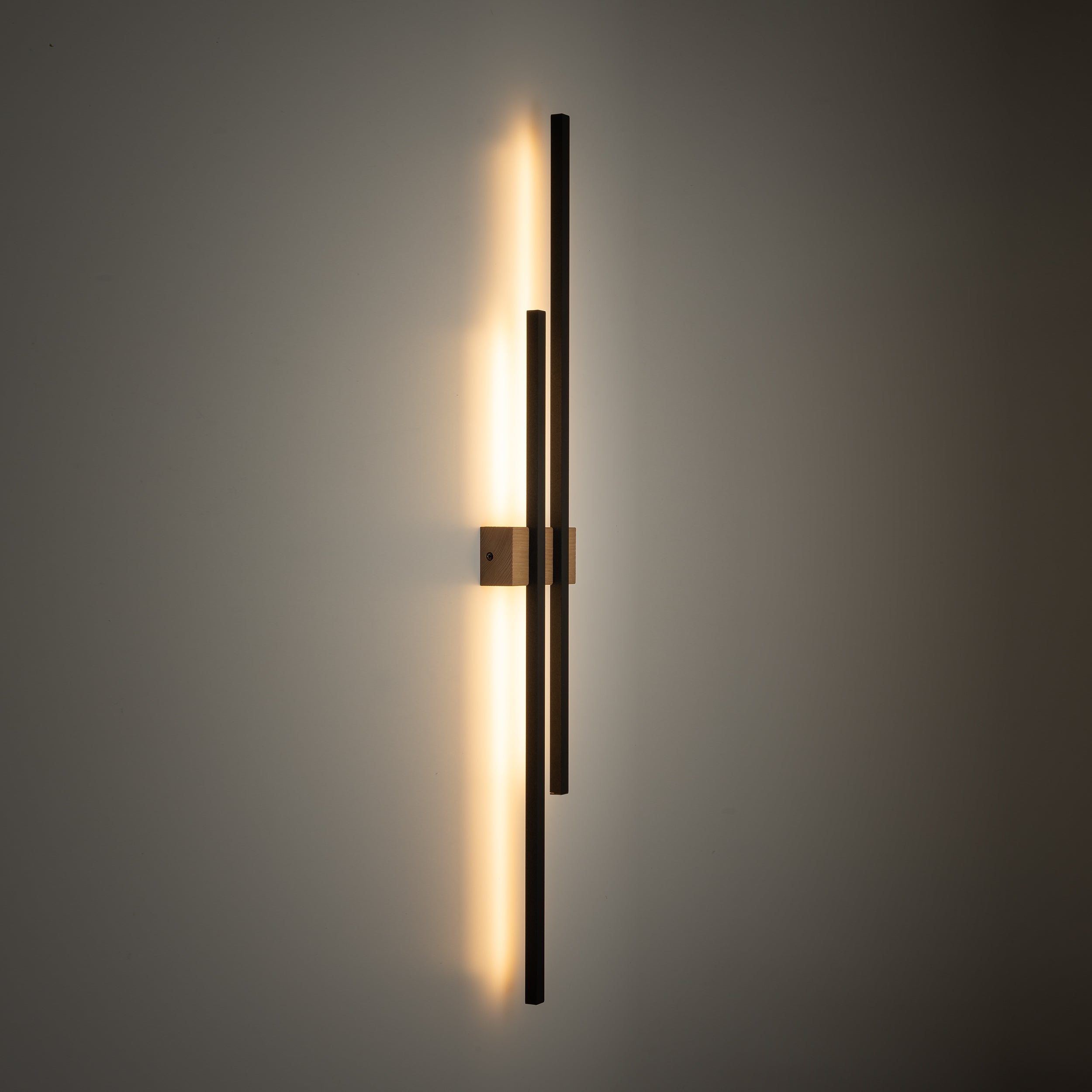 FLASH Wood Wall Sconce 2-Light – Modern LED