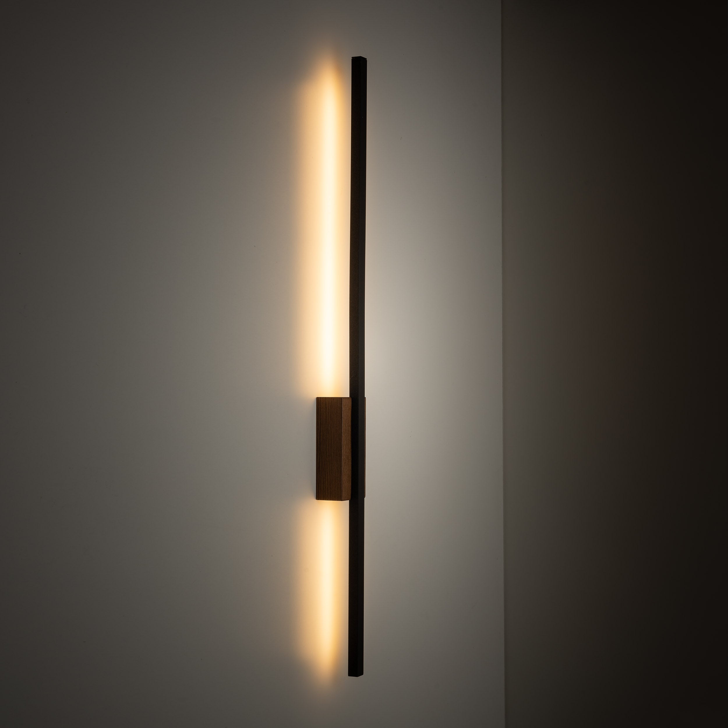 FLASH Wood Wall Sconce S – Modern LED