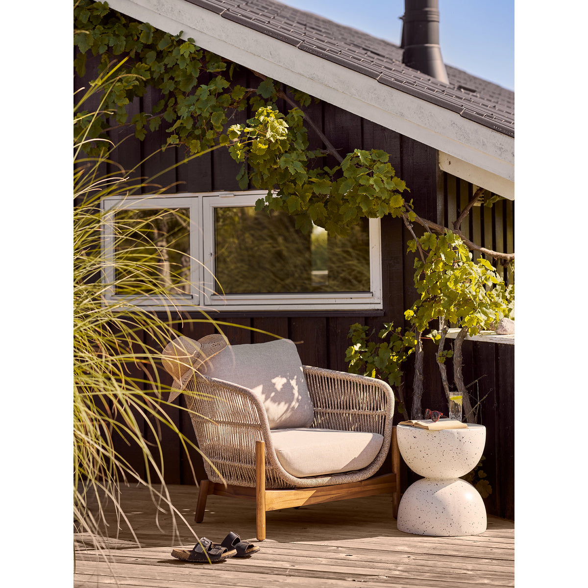 Terracina Lounge chair — Brown / Beige