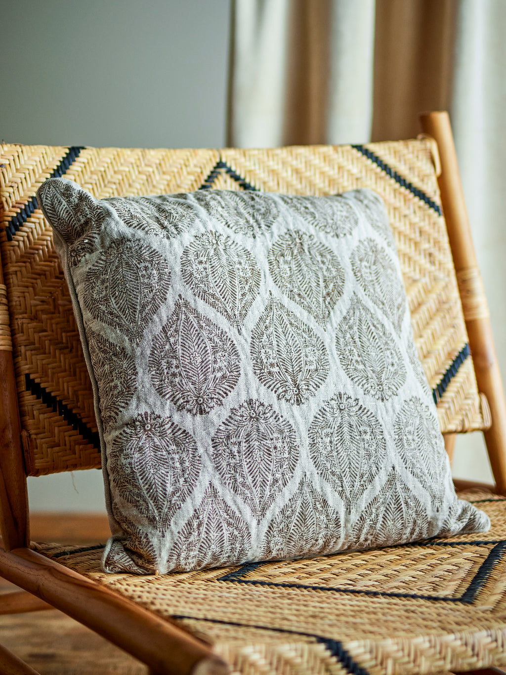 Cergy Cushion, Brown, Cotton