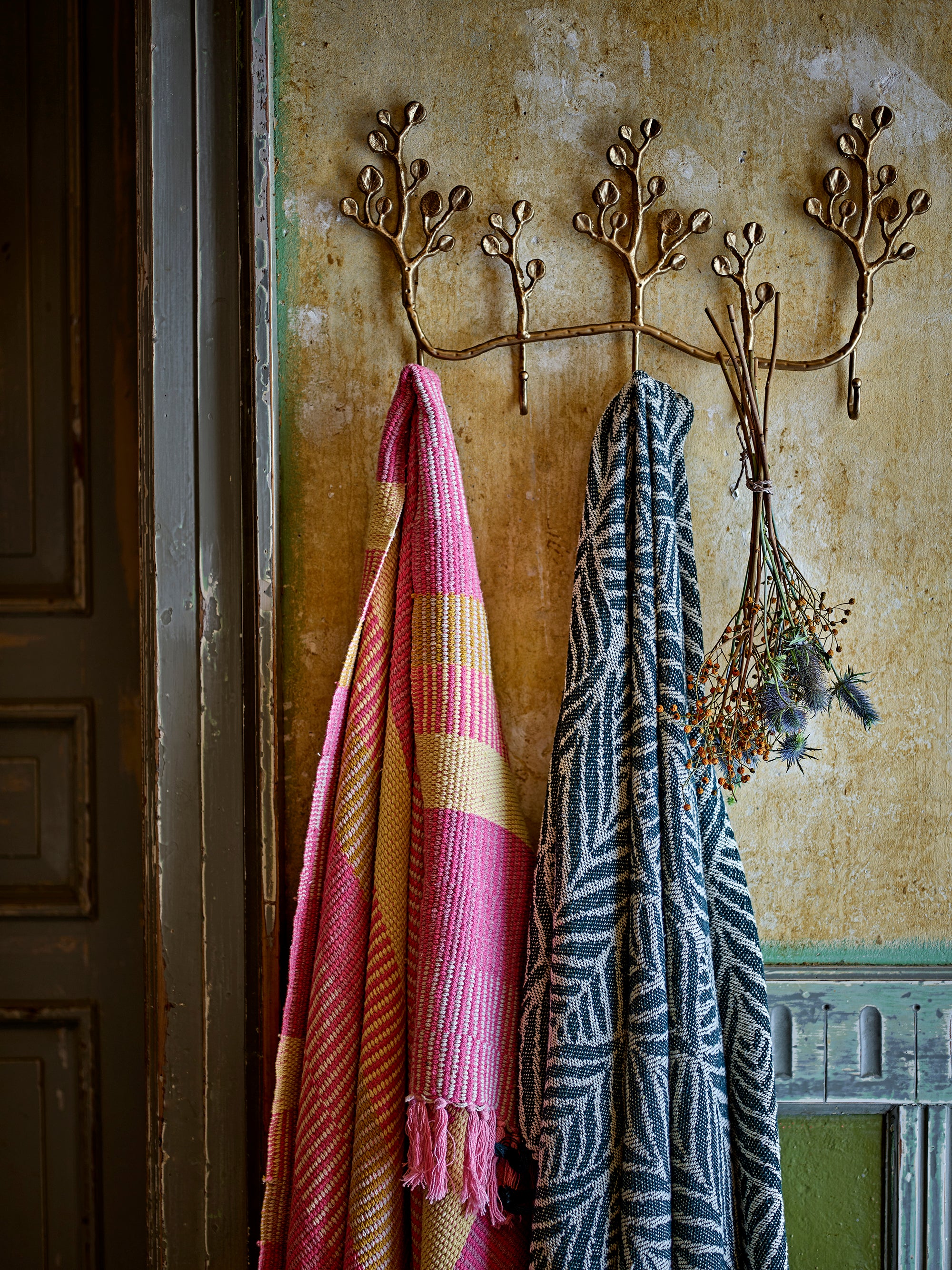 Isnel Throw, Pink, Recycled Cotton