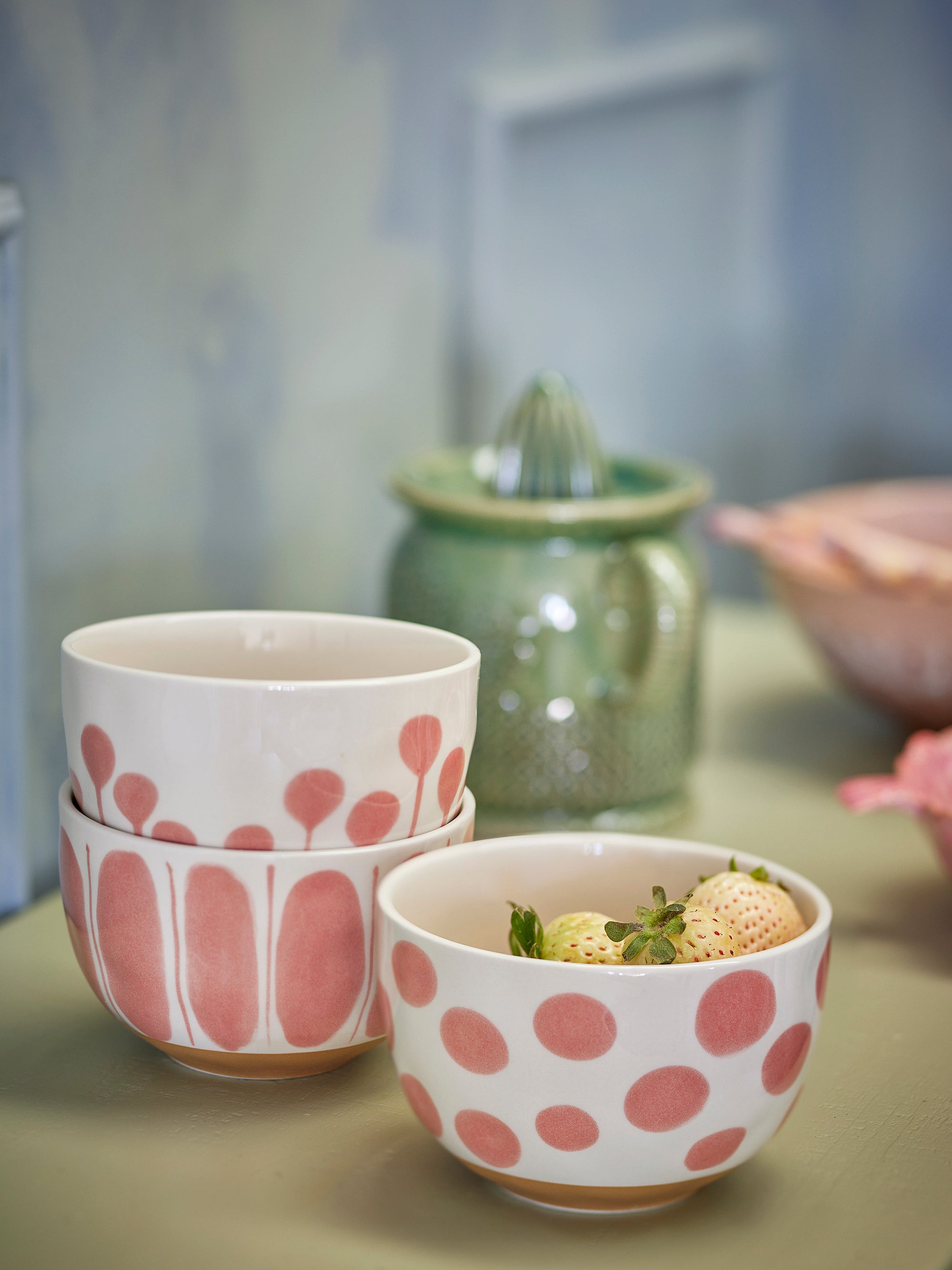 Linora Bowl, Rose, Stoneware