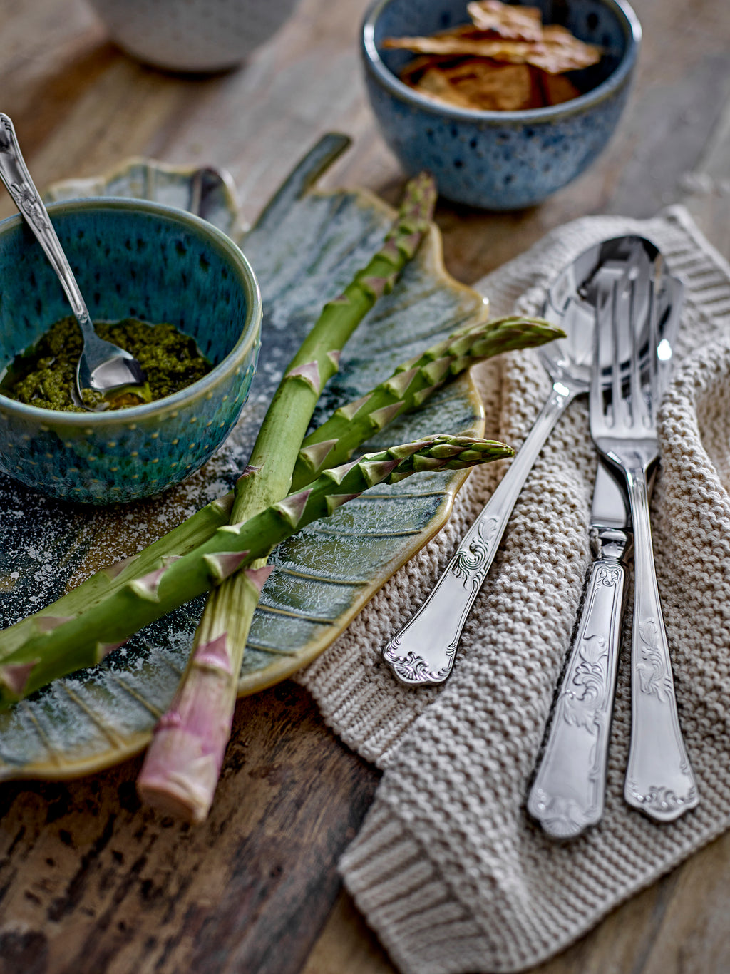 Dorreen Serving Plate, Blue, Stoneware