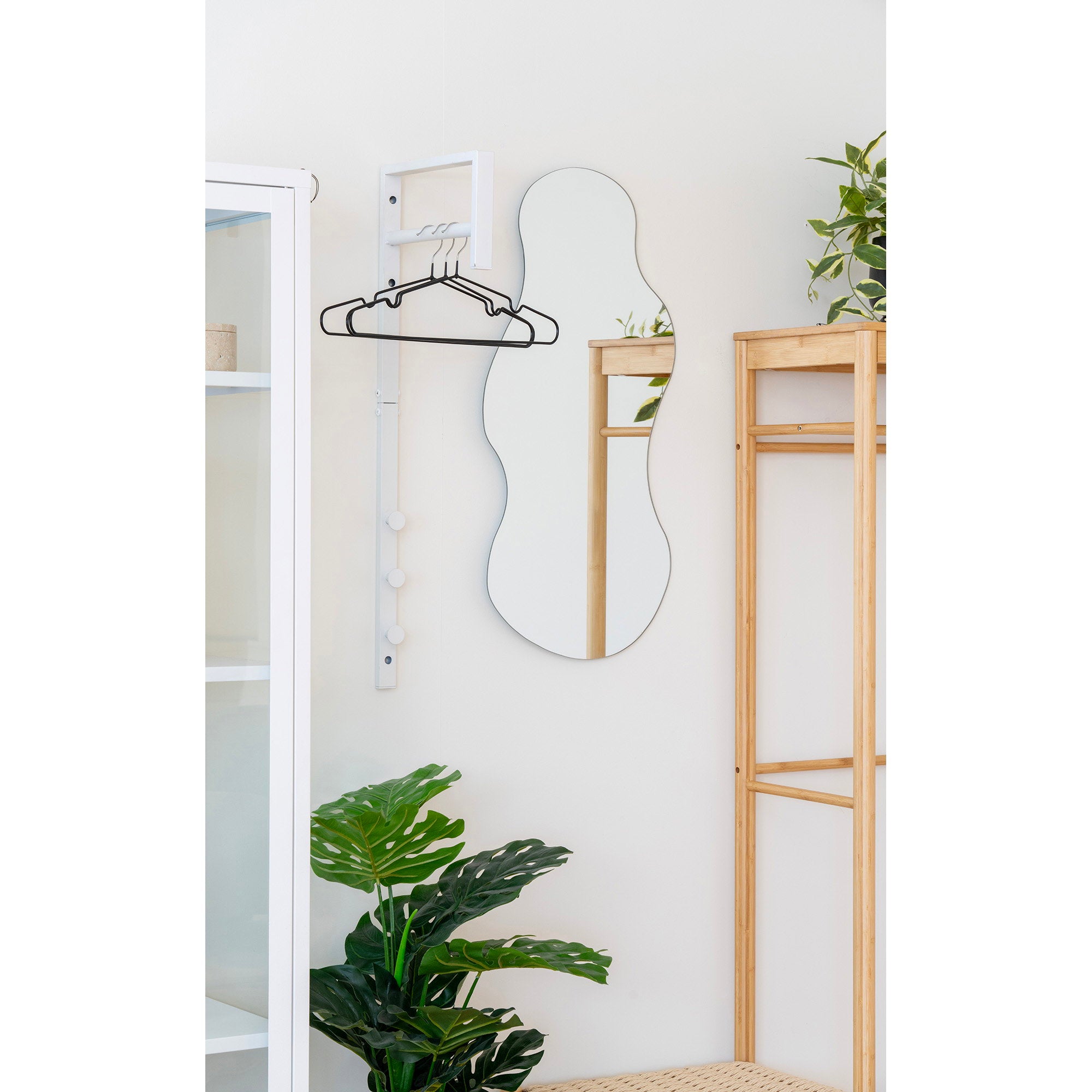 Massa Hangers — Black